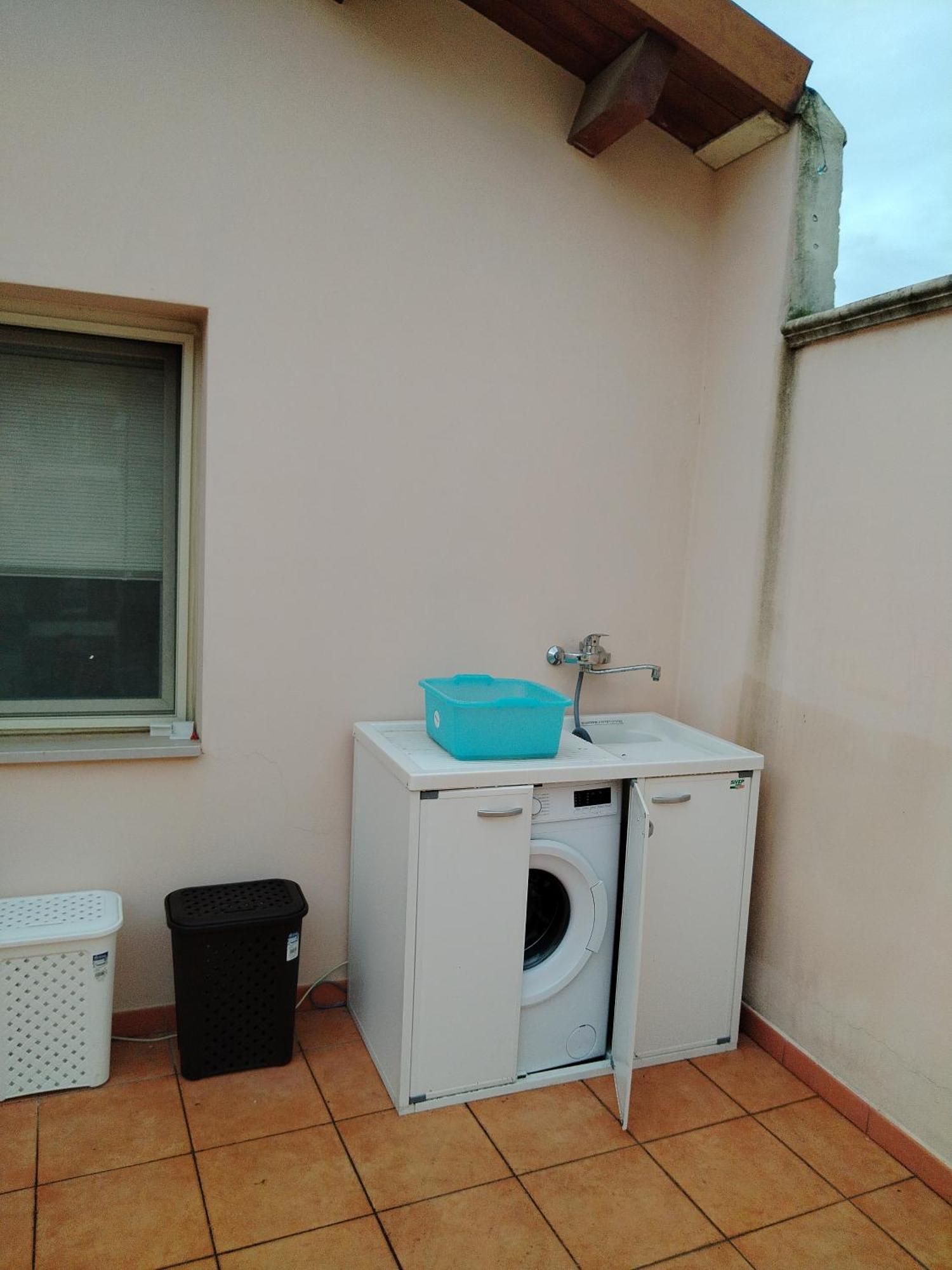 Mansarda Con Terrazzo Privato Apartment บาร์เลตตา ภายนอก รูปภาพ